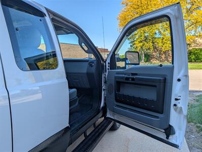 2012 Ford F-250 Super Duty XL 4X4 -- 6.2L Flex Fuel V8 385hp --  FX4 Off Road - All Serviced - NO Accident - Clean Title - Photo 15 - Wood Dale, IL 60191