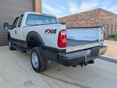 2012 Ford F-250 Super Duty XL 4X4 -- 6.2L Flex Fuel V8 385hp --  FX4 Off Road - All Serviced - NO Accident - Clean Title - Photo 4 - Wood Dale, IL 60191