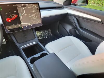 2021 Tesla Model 3 Dual Motor Performance AWD - 1 Owner -  265  Miles on Full Charge - Full-Self Driving Computer - Autopilot - Performance Brakes - Cold Weather Package - 20 " Performance Wheels - NO Accident - Clean Title - Photo 21 - Wood Dale, IL 60191