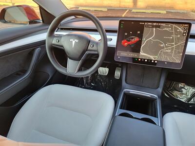 2021 Tesla Model 3 Dual Motor Performance AWD - 1 Owner -  265  Miles on Full Charge - Full-Self Driving Computer - Autopilot - Performance Brakes - Cold Weather Package - 20 " Performance Wheels - NO Accident - Clean Title - Photo 20 - Wood Dale, IL 60191