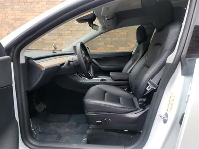 2022 Tesla Model Y Long Range AWD -- 7 PASSENGERS -  260 Miles on Full Charge - Full-Self Driving Computer - Autopilot - NO Accident - Clean Title - WARRANTY until 2030 - Photo 24 - Wood Dale, IL 60191