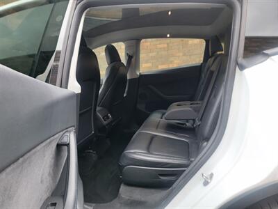 2022 Tesla Model Y Long Range AWD -- 7 PASSENGERS -  260 Miles on Full Charge - Full-Self Driving Computer - Autopilot - NO Accident - Clean Title - WARRANTY until 2030 - Photo 26 - Wood Dale, IL 60191