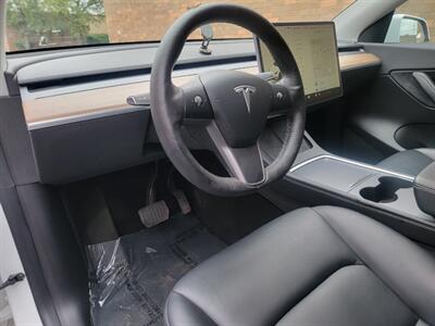 2022 Tesla Model Y Long Range AWD -- 7 PASSENGERS -  260 Miles on Full Charge - Full-Self Driving Computer - Autopilot - NO Accident - Clean Title - WARRANTY until 2030 - Photo 28 - Wood Dale, IL 60191