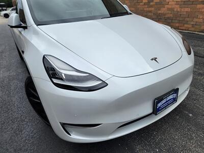 2022 Tesla Model Y Long Range AWD -- 7 PASSENGERS -  260 Miles on Full Charge - Full-Self Driving Computer - Autopilot - NO Accident - Clean Title - WARRANTY until 2030 - Photo 39 - Wood Dale, IL 60191