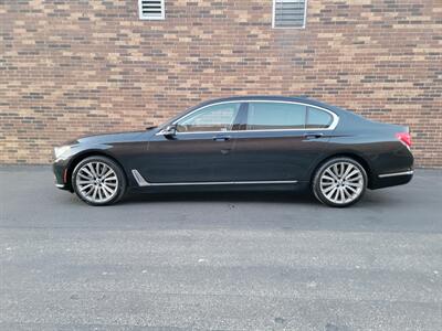 2017 BMW 750Li xDrive - 4.4L Twin Turbo V8 445hp -  Navigation - Backup Camera - Fully Loaded - All Serviced - Canada Edition - Clean Title - Photo 5 - Wood Dale, IL 60191