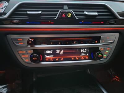 2017 BMW 750Li xDrive - 4.4L Twin Turbo V8 445hp -  Navigation - Backup Camera - Fully Loaded - All Serviced - Canada Edition - Clean Title - Photo 23 - Wood Dale, IL 60191