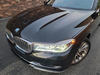 2017 BMW 750Li xDrive - 4.4L Twin Turbo V8 445hp -  Navigation - Backup Camera - Fully Loaded - All Serviced - Canada Edition - Clean Title - Photo 36 - Wood Dale, IL 60191
