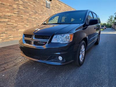 2017 Dodge Grand Caravan SXT -- Power Sliding Doors - Pentastar 3.6L Engine  - Backup Camera - Bluetooth - NO Accident - Clean Title - Photo 38 - Wood Dale, IL 60191