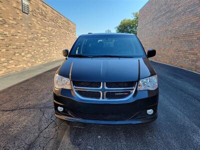 2017 Dodge Grand Caravan SXT -- Power Sliding Doors - Pentastar 3.6L Engine  - Backup Camera - Bluetooth - NO Accident - Clean Title - Photo 7 - Wood Dale, IL 60191