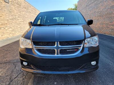 2017 Dodge Grand Caravan SXT -- Power Sliding Doors - Pentastar 3.6L Engine  - Backup Camera - Bluetooth - NO Accident - Clean Title - Photo 39 - Wood Dale, IL 60191