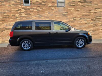 2017 Dodge Grand Caravan SXT -- Power Sliding Doors - Pentastar 3.6L Engine  - Backup Camera - Bluetooth - NO Accident - Clean Title - Photo 6 - Wood Dale, IL 60191