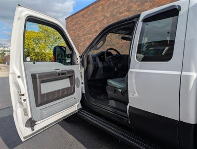 2015 Ford F-250 Super Duty XL - 4X4 -- FX4 Off Road -- SuperCab --  Power Stroke 6.7L Biodiesel Turbo V8 - Backup Camera - NO Accident - All Serviced - Clean Title - Photo 14 - Wood Dale, IL 60191