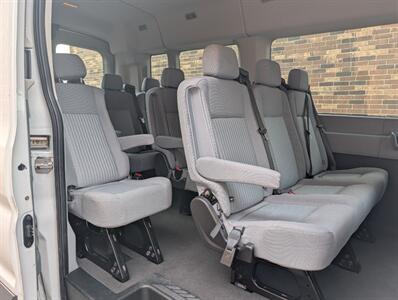 2016 Ford Transit 350 XLT - 15 Passengers - Navigation - Backup Camera - Bluetooth - NO Accident - Clean Title - All Serviced - Photo 27 - Wood Dale, IL 60191