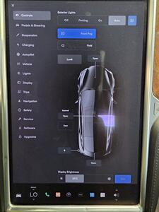 2017 Tesla Model S P100D AWD -- Performance with Ludicrous Mode -  Full Self-Driving Computer - Auto Pilot - Ultra High Fidelity Sound - Subzero Weather Package - Premium Upgrades Package - Smart Air Suspension - Photo 17 - Wood Dale, IL 60191