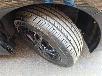 2012 Toyota Prius Three -- Navigation -- Backup Camera - Bluetooth - All Serviced - Clean Title - Photo 27 - Wood Dale, IL 60191