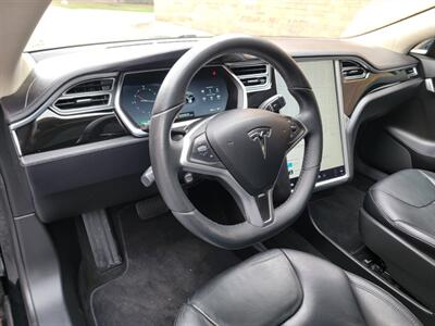 2013 Tesla Model S 85  - 260 Miles Full Charge - Save $$$ on Gas  - Charge & Drive - Subzero Weather Package - All Glass Panoramic Roof - Clean Title - Photo 22 - Wood Dale, IL 60191