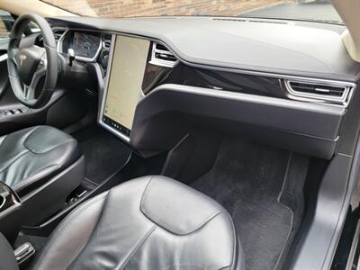 2013 Tesla Model S 85  - 260 Miles Full Charge - Save $$$ on Gas  - Charge & Drive - Subzero Weather Package - All Glass Panoramic Roof - Clean Title - Photo 21 - Wood Dale, IL 60191