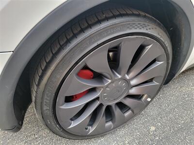 2020 Tesla Model Y Performance AWD -- 255 Miles on Full Charge -  Full self-Driving Computer - Auto Pilot - 21 " Wheels - 1 Owner - NO Accident - Clean Title WARRANTY - Photo 24 - Wood Dale, IL 60191