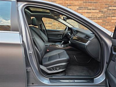 2012 BMW 535i xDrive AWD -- Navigation - Backup Camera -  Bluetooth - Sunroof - NO Accident - Clean Title - All Serviced - Photo 22 - Wood Dale, IL 60191