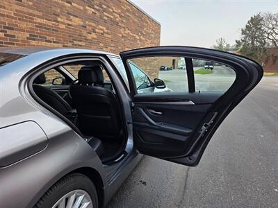 2012 BMW 535i xDrive AWD -- Navigation - Backup Camera -  Bluetooth - Sunroof - NO Accident - Clean Title - All Serviced - Photo 20 - Wood Dale, IL 60191