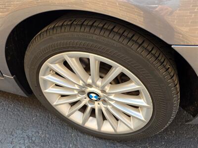 2012 BMW 535i xDrive AWD -- Navigation - Backup Camera -  Bluetooth - Sunroof - NO Accident - Clean Title - All Serviced - Photo 30 - Wood Dale, IL 60191