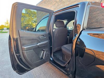 2025 Chevrolet Colorado Work Truck -- Only 11K Miles -- Navigation -  TurboMax 2.7L Turbo I4 310hp - Backup Camera - Bluetooth - Crew Cab - All Serviced - Clean Title - Warranty - Photo 19 - Wood Dale, IL 60191