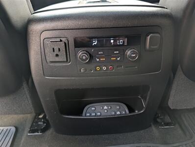 2016 GMC Yukon Denali 4X4 -- Navigation - Dvd - Leather Heated  & Cool Seats - Sunroof - All Serviced - Clean Title - Photo 18 - Wood Dale, IL 60191