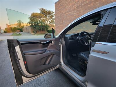 2016 Tesla Model X 75D AWD -- Only 57K Miles - Miles on Full Charge - 3rd Row Seat - Ultra High Fidelity Sound - Autopilot - Subzero Weather Package - Premium Upgrades Package - Smart Air Suspension - Technology Package - Clean Title - Photo 21 - Wood Dale, IL 60191