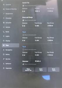 2016 Tesla Model X 75D AWD -- Only 57K Miles - Miles on Full Charge - 3rd Row Seat - Ultra High Fidelity Sound - Autopilot - Subzero Weather Package - Premium Upgrades Package - Smart Air Suspension - Technology Package - Clean Title - Photo 17 - Wood Dale, IL 60191