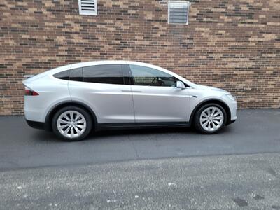 2016 Tesla Model X 75D AWD -- Only 57K Miles - Miles on Full Charge -  3rd Row Seat - Ultra High Fidelity Sound - Autopilot - Subzero Weather Package - Premium Upgrades Package - Smart Air Suspension - Technology Package - Clean Title - Photo 2 - Wood Dale, IL 60191