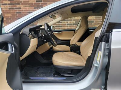 2015 Tesla Model S 85 -- 275 Miles on Full Charge --  Ultra High Fidelity Sound - Autopilot - Tech Package with Autopilot - All Serviced - Clean Title - Photo 22 - Wood Dale, IL 60191