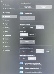 2015 Tesla Model S 85 -- 275 Miles on Full Charge --  Ultra High Fidelity Sound - Autopilot - Tech Package with Autopilot - All Serviced - Clean Title - Photo 13 - Wood Dale, IL 60191
