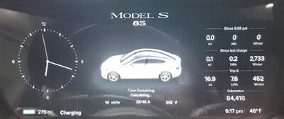 2015 Tesla Model S 85 -- 275 Miles on Full Charge --  Ultra High Fidelity Sound - Autopilot - Tech Package with Autopilot - All Serviced - Clean Title - Photo 8 - Wood Dale, IL 60191