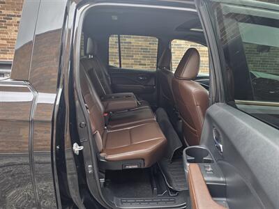 2025 Honda Ridgeline RTL AWD -- 1 Owner - Sunroof - Backup Camera - Bluetooth - Leather Heated Seats - Blind Spot Info System - Alloy Wheel - Clean Title - Warranty - Photo 25 - Wood Dale, IL 60191
