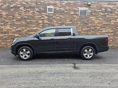 2025 Honda Ridgeline RTL AWD -- 1 Owner - Sunroof - Backup Camera - Bluetooth - Leather Heated Seats - Blind Spot Info System - Alloy Wheel - Clean Title - Warranty - Photo 5 - Wood Dale, IL 60191