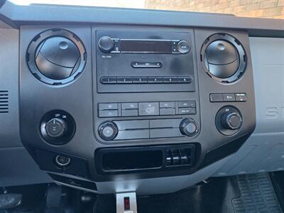 2016 Ford F-250 Super Duty XL 4X4 - Only 41K Miles - 8Ft Bed Liner  - Snow Plow Package with Brackets - Power Window and Lock - NO Accident - Clean Title - All Serviced - Photo 10 - Wood Dale, IL 60191