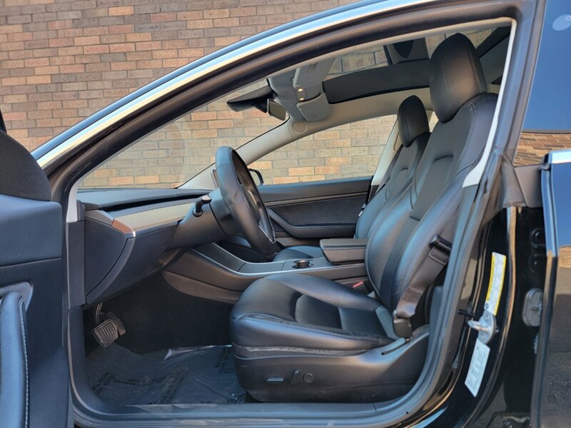 2020 Tesla Model 3 Standard Range Plus photo 15