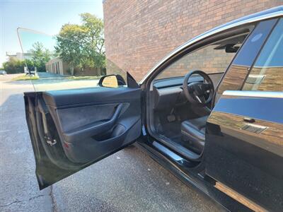 2020 Tesla Model 3 Standard Range Plus - Full Self Driving Computer Auto Pilot - 1 Owner - NO Accident - Clean Title - Photo 18 - Wood Dale, IL 60191