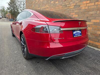 2014 Tesla Model S P85 + -- Performance Pkg -- 416 Hp -  7 seater with jumper seats in trunk - Panoramic roof - Premium Ultra High Fidelity sound - Subzero weather package - Performance Plus Suspension - Photo 4 - Wood Dale, IL 60191
