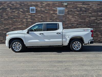 2022 Chevrolet Silverado 1500 Custom 4WD -- 4dr CREW CAB -- 2.7L Turbo I4 310hp  - Backup Camera - Bluetooth - 1 Owner - NO Accident - Clean Title - Photo 5 - Wood Dale, IL 60191