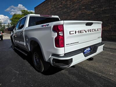 2022 Chevrolet Silverado 1500 Custom 4WD -- 4dr CREW CAB -- 2.7L Turbo I4 310hp - Backup Camera - Bluetooth - 1 Owner - NO Accident - Clean Title - Photo 4 - Wood Dale, IL 60191