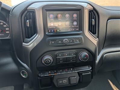 2022 Chevrolet Silverado 1500 Custom 4WD -- 4dr CREW CAB -- 2.7L Turbo I4 310hp  - Backup Camera - Bluetooth - 1 Owner - NO Accident - Clean Title - Photo 10 - Wood Dale, IL 60191