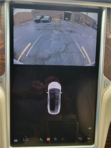 2017 Tesla Model X 75D AWD -- 255 Miles on Full Charge --  Ultra High Fidelity Sound - Enhanced Autopilot - Subzero Weather Package - Premium Upgrades Package - Smart Air Suspension - Warranty until October 2025 - Photo 24 - Wood Dale, IL 60191