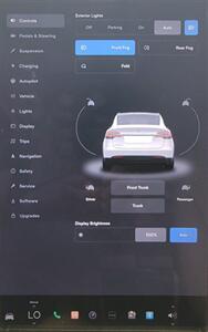 2017 Tesla Model X 75D AWD -- 255 Miles on Full Charge --  Ultra High Fidelity Sound - Enhanced Autopilot - Subzero Weather Package - Premium Upgrades Package - Smart Air Suspension - Warranty until October 2025 - Photo 20 - Wood Dale, IL 60191