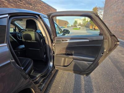 2015 Ford Fusion Hybrid Titanium - Only 65K Miles - 42 Miles per Gallon -  Navigation - Backup Camera - Bluetooth - Sunroof - Heated Seats - Clean Title - All Serviced - Photo 23 - Wood Dale, IL 60191