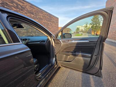 2015 Ford Fusion Hybrid Titanium - Only 65K Miles - 42 Miles per Gallon -  Navigation - Backup Camera - Bluetooth - Sunroof - Heated Seats - Clean Title - All Serviced - Photo 21 - Wood Dale, IL 60191