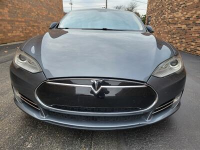 2014 Tesla Model S 85 -- 250 Miles on Full Charge -  - All Glass Panoramic Roof -  Smart Air Suspension - Tech Package - Charge & Drive - NO Accident - Clean Title - Photo 39 - Wood Dale, IL 60191