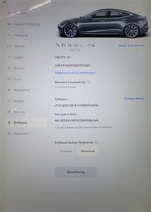 2014 Tesla Model S 85 -- 250 Miles on Full Charge -  - All Glass Panoramic Roof -  Smart Air Suspension - Tech Package - Charge & Drive - NO Accident - Clean Title - Photo 11 - Wood Dale, IL 60191