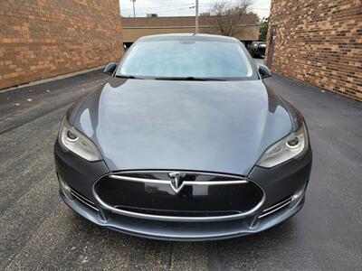 2014 Tesla Model S 85 -- 250 Miles on Full Charge -  - All Glass Panoramic Roof -  Smart Air Suspension - Tech Package - Charge & Drive - NO Accident - Clean Title - Photo 7 - Wood Dale, IL 60191