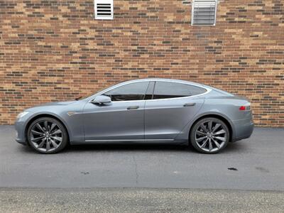 2014 Tesla Model S 85 -- 250 Miles on Full Charge -  - All Glass Panoramic Roof -  Smart Air Suspension - Tech Package - Charge & Drive - NO Accident - Clean Title - Photo 6 - Wood Dale, IL 60191